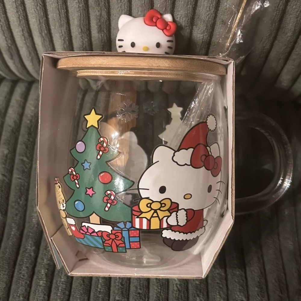 Hello Kitty Christmas Tree Glass Mug with Wood Lid & Spoon